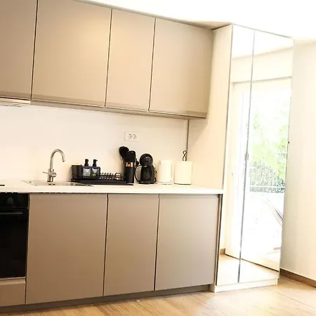 Apartamento Azura Jacuzzi - Private Courtyard & Hot Tub