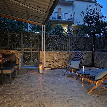 Azura Jacuzzi - Private Courtyard & Hot Tub Spalato