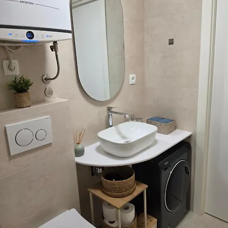 Apartamento Azura Jacuzzi - Private Courtyard & Hot Tub